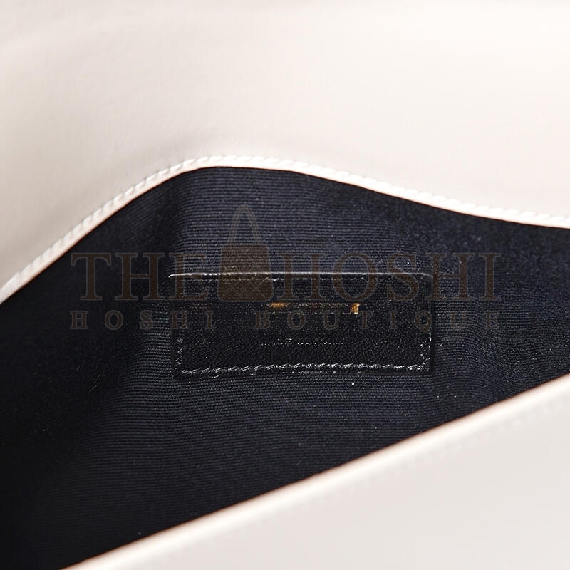 Y51 UPTOWN POUCH IN SMOOTH LEATHER 565739562003 (27*16*2cm) Master Quality